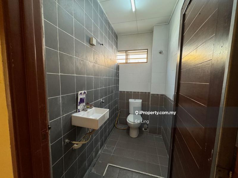 Rumah Berkembar untuk Dijual di Taman Kipark, Puchong oleh Ee Ling - iProperty.com.my