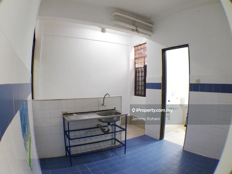 Pangsapuri untuk Dijual di Pangsapuri Seri Mawar oleh Jemmy Rohani - iProperty.com.my