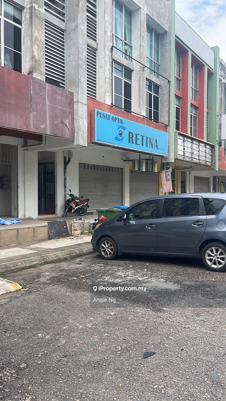 For Sale - Putra point