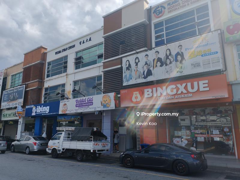 Kedai untuk Disewa di Kajang Town, Kajang oleh Kevin Koo - Exterior - iProperty.com.my