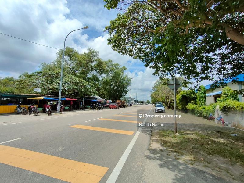 Kilang Terpisah untuk Dijual di Padang Tembak, Pengkalan Chepa oleh Nabila Nazori - iProperty.com.my