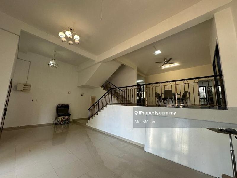 Rumah Berkembar untuk Dijual di Taman Bukit Prima, Cheras oleh Mei SM Lee - The Peak, Taman Bukit Prima, Cheras Living Room - iProperty.com.my