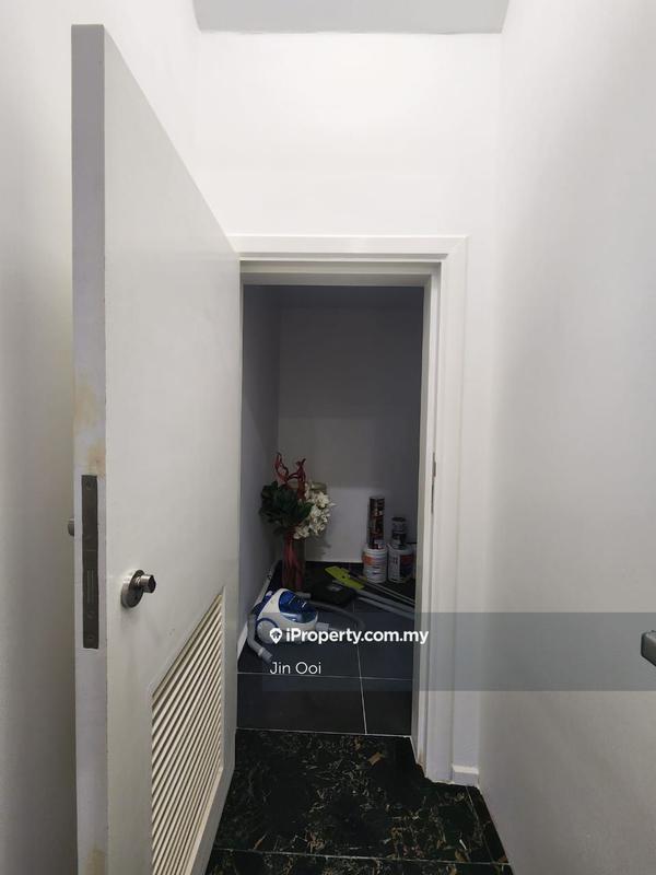 Residensi Servis untuk Dijual di Arcoris Residences oleh Jin Ooi - iProperty.com.my