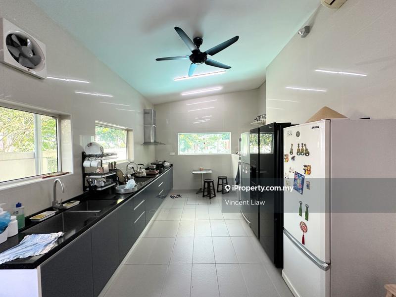 Semi-Detached House for Sale in Pool villas, Tropicana by Vincent Liaw - iProperty.com.my