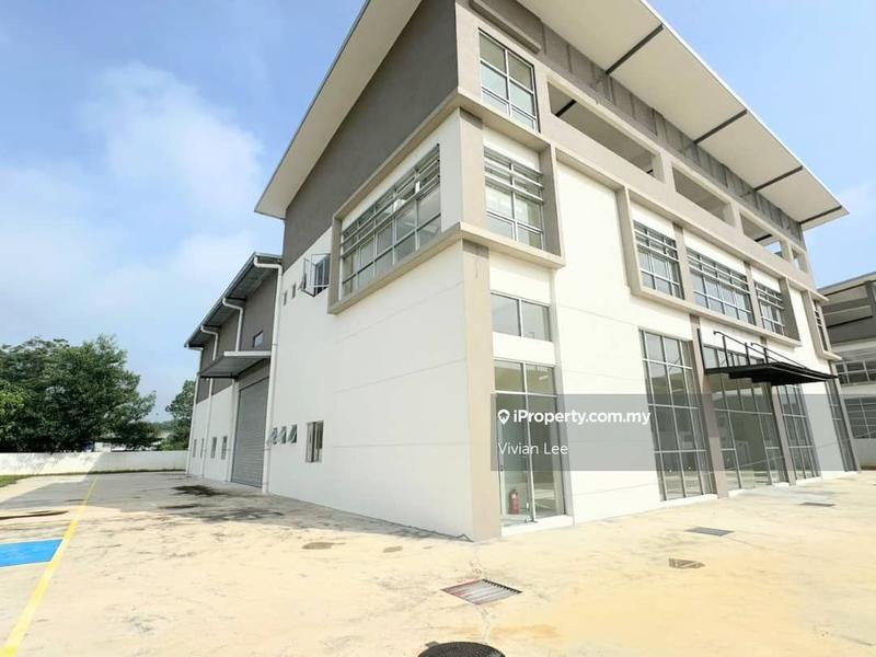 For Sale - 📌Corner Saujana Teknologi Rawang 18000sf