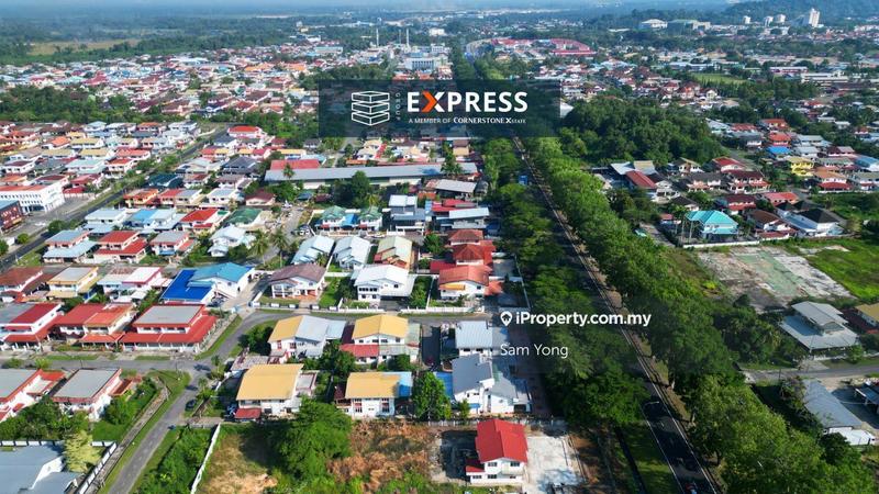Semi-Detached House for Sale in Pujut, Miri by Sam Yong - iProperty.com.my