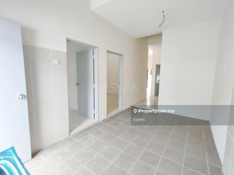 1-storey Terraced House for Sale in Taman Jenjarom Permai, Tanjong Duabelas by Azemi - iProperty.com.my