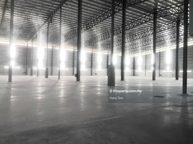 Warehouse for Rent in Shah Alam Premier Industrial Park, Shah Alam by Hata Teo - iProperty.com.my