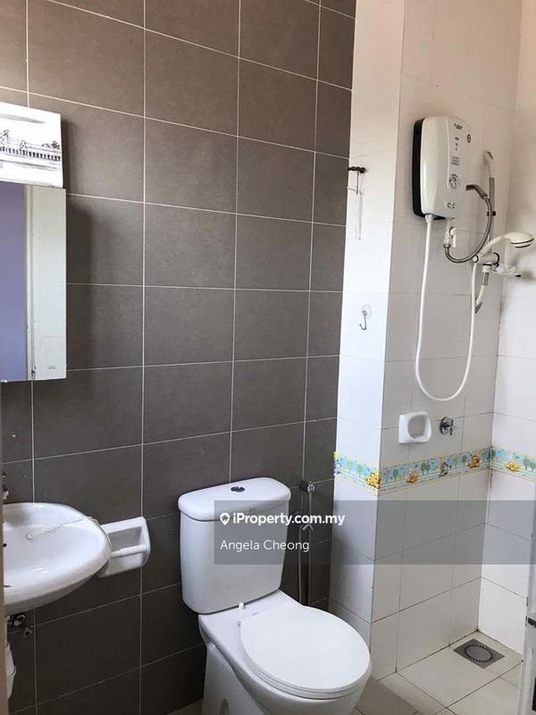 Townhouse for Sale in Kampung Sungai Kayu Ara, Petaling Jaya by Angela Cheong - iProperty.com.my