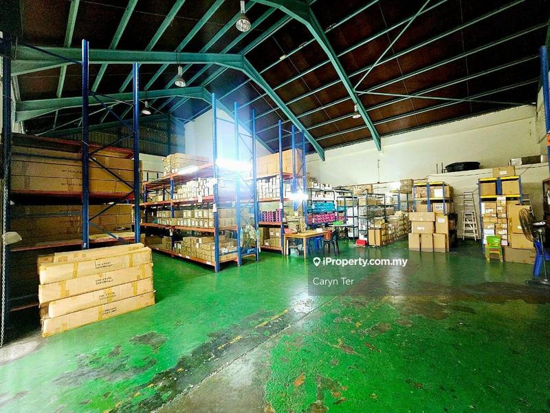 For Sale - Permas Jaya ( Intermediate Lot ) 1.5 Storey Semi-D Factory