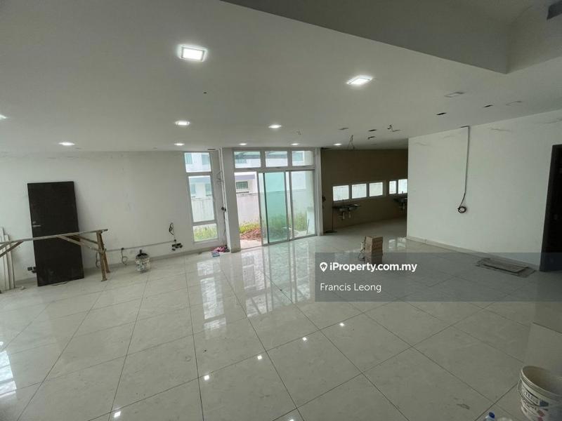 Rumah Berkembar untuk Dijual di Kinrara Residence, Puchong oleh Francis Leong - iProperty.com.my