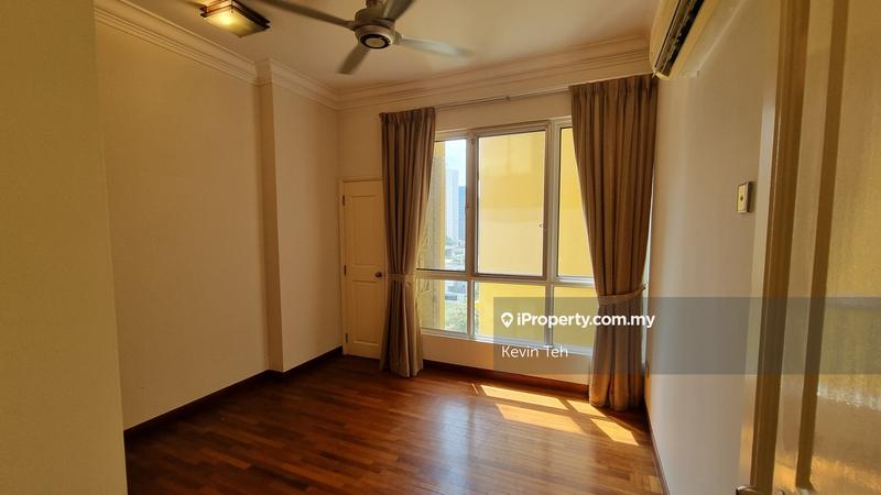 For Sale - La Grande Kiara