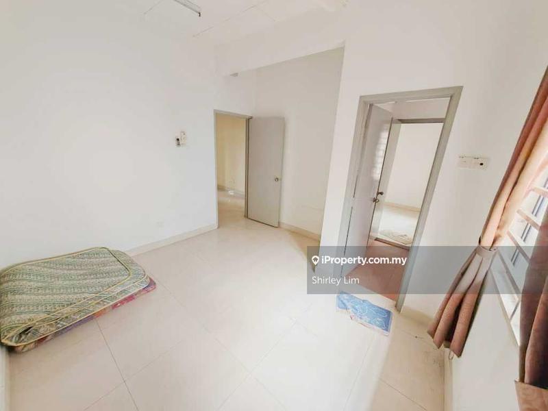 Rumah Berkembar untuk Dijual di Taman Kipark, Puchong oleh Shirley Lim - iProperty.com.my