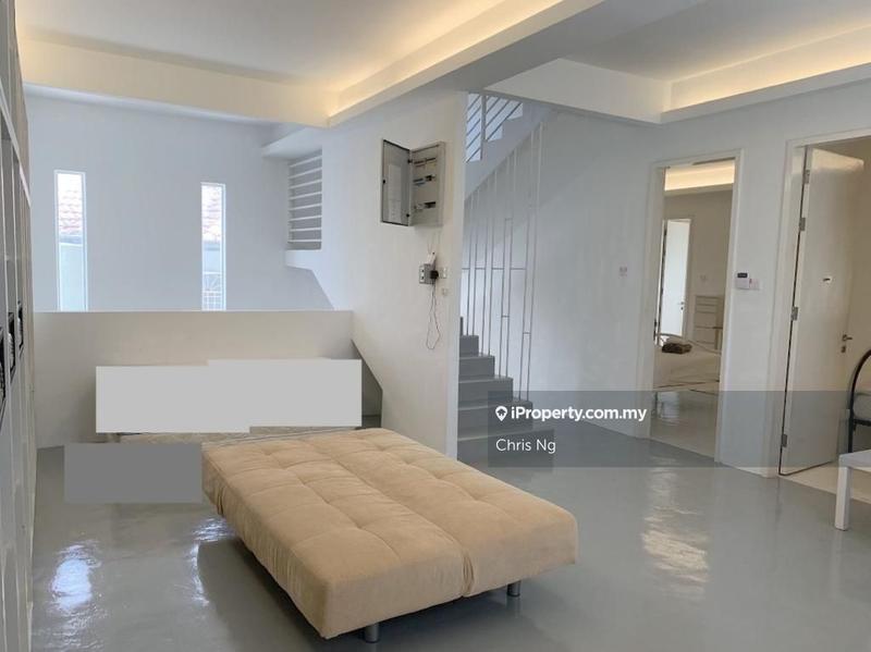 Bungalow House for Sale in Kampung Petaling Bahagia, Jalan Klang Lama (Old Klang Road) by Chris Ng - iProperty.com.my