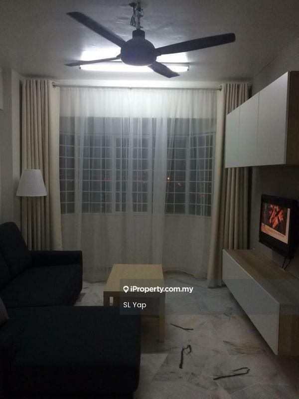 Condominium for Sale in Danau Idaman by SL Yap - Living Room - iProperty.com.my