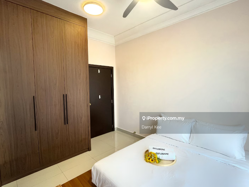 For Sale - V@SUMMERPLACE