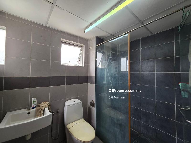 2.5-storey Terraced House for Sale in Seksyen 8, Bangi by Siti Mariam - iProperty.com.my