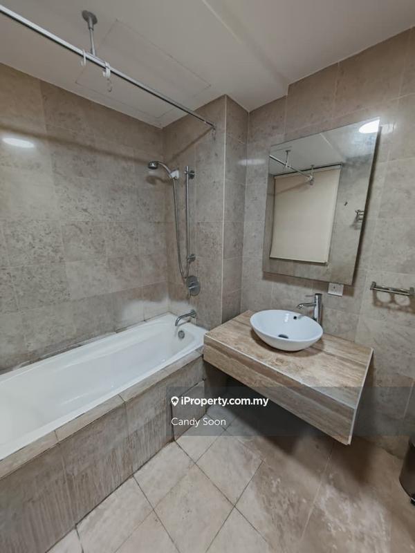 Service Residence for Sale in Bintang Fairlane Residences by Candy Soon - iProperty.com.my