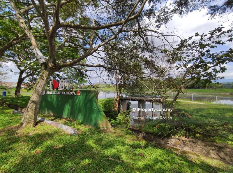 Tanah Komersial untuk Dijual di Bandar Bukit Mahkota, Bangi oleh Badrul Hisyam Roslan - iProperty.com.my