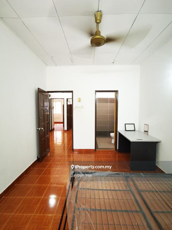 Rumah Teres 2-Tingkat untuk Dijual di Taman Overseas Union (Taman Oug), Jalan Klang Lama (Old Klang Road) oleh Jayden Yee - iProperty.com.my