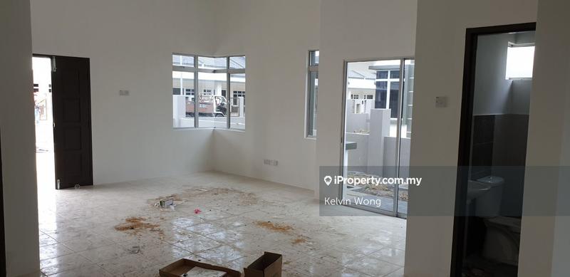 Rumah Berkembar untuk Dijual di Telok Panglima Garang, Selangor oleh Kelvin Wong - iProperty.com.my