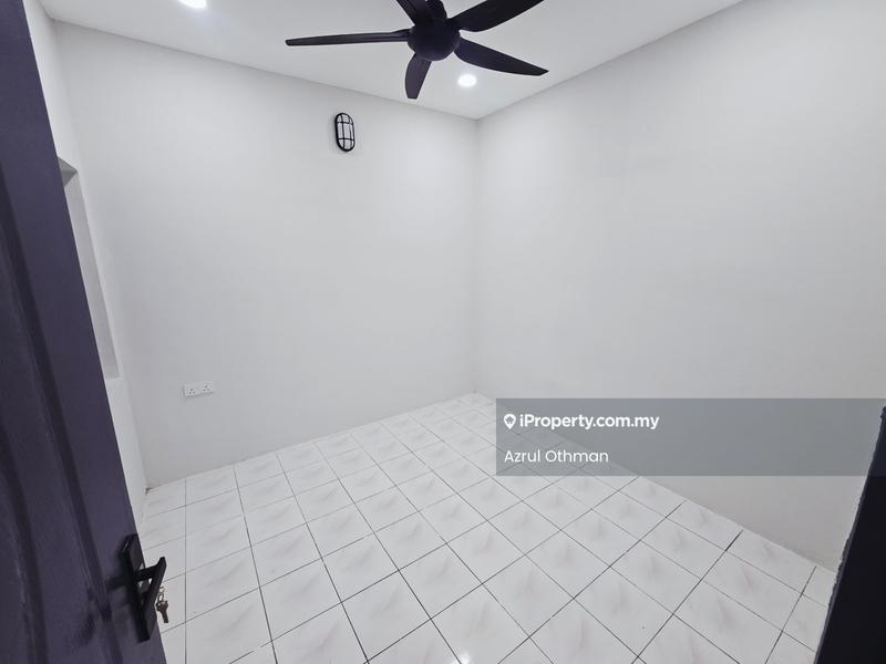 Rumah Teres 1-Tingkat untuk Dijual di Taman Intan Perdana, Port Dickson oleh Azrul Othman - Interior - iProperty.com.my