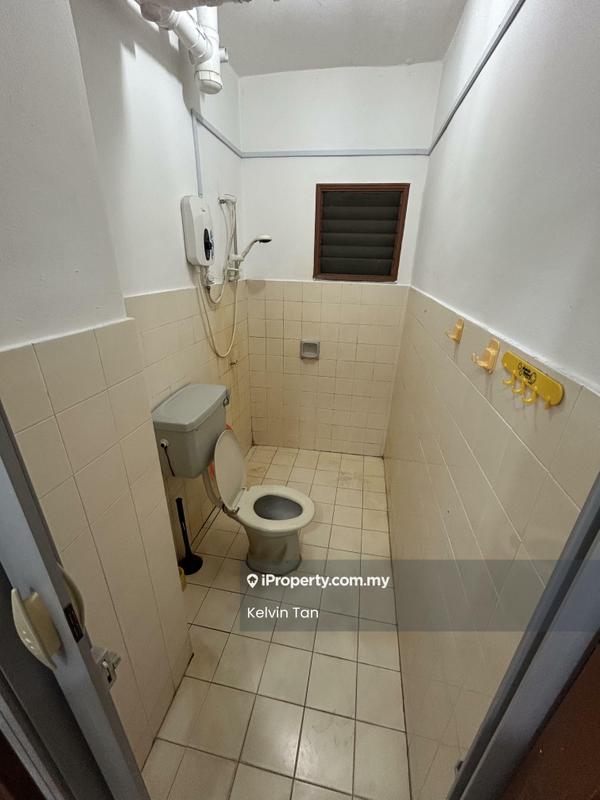 Condominium for Sale in Menara Alpha by Kelvin Tan - Bathroom - iProperty.com.my