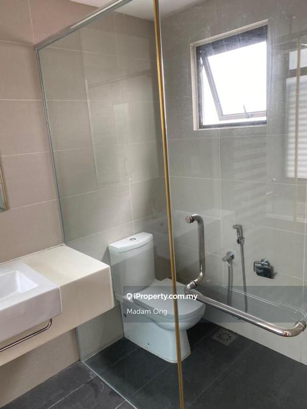 Rumah Teres 3-Tingkat untuk Dijual di Symphony Hills, Cyberjaya oleh Madam Ong - iProperty.com.my