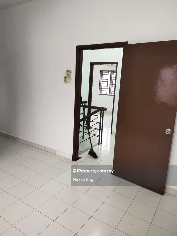 Rumah Teres 2-Tingkat untuk Dijual di Taman Puchong Tekali, Puchong oleh Nicole Eng - iProperty.com.my