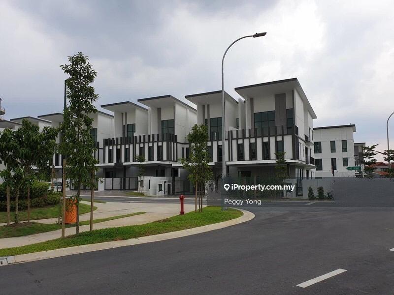 3-storey Terraced House for Sale in Bukit Rahman Putra, Sungai Buloh by Peggy Yong - iProperty.com.my