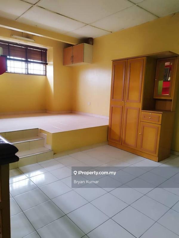 Rumah Berangkai 2.5 Tingkat untuk Dijual di Bandar Bukit Tinggi, Klang oleh Bryan Kumar - iProperty.com.my