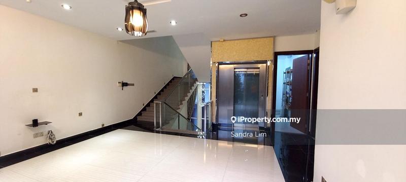 Bungalow House for Sale in Subang Heights, Subang Jaya by Sandra Lim - iProperty.com.my
