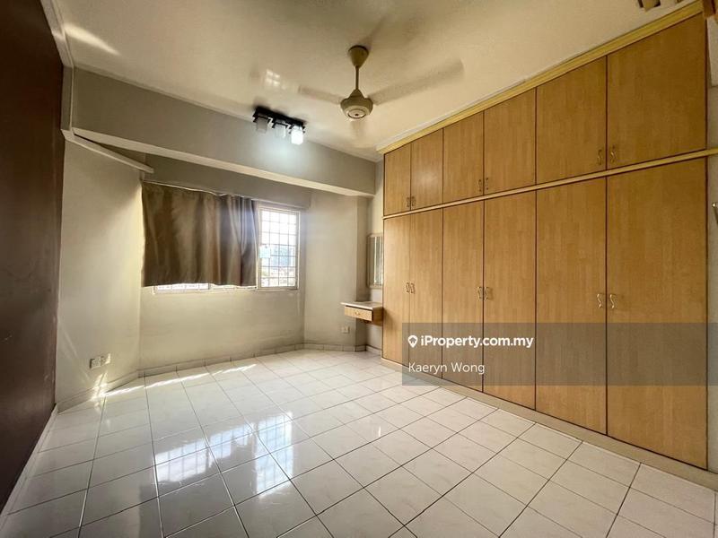 For Sale - Prisma Perdana