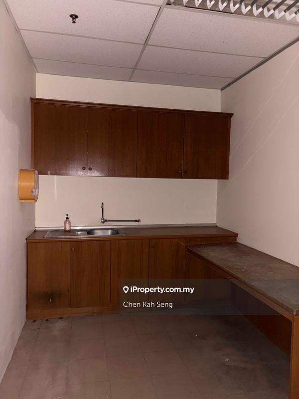 Pejabat untuk Disewa di Seksyen 16, Petaling Jaya oleh Chen Kah Seng - iProperty.com.my