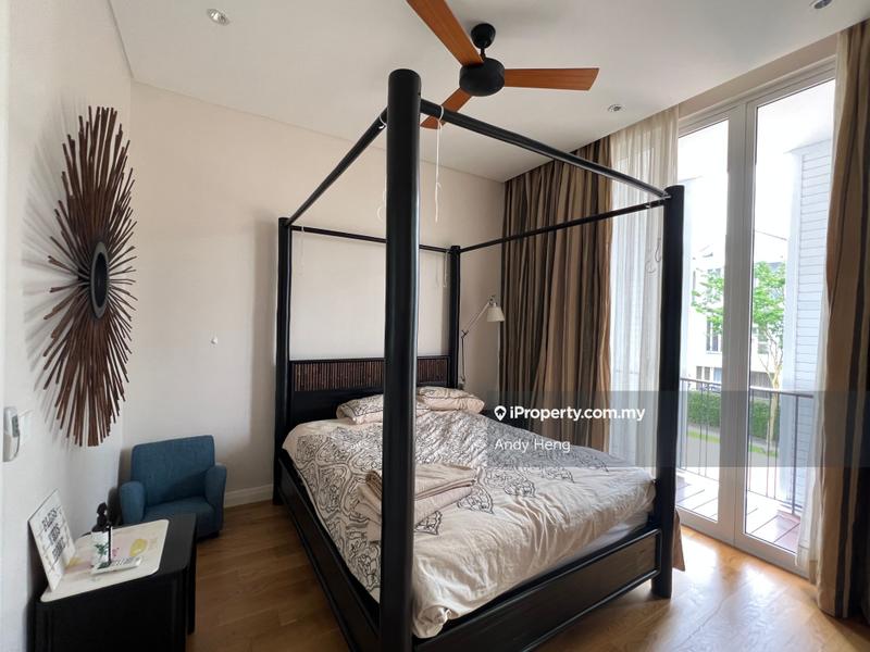 Bungalow House for Sale in Emerald Bay, Iskandar Puteri (Nusajaya) by Andy Heng - iProperty.com.my