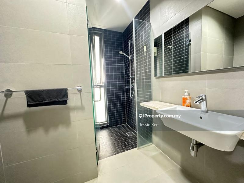 Condominium for Sale in The Breezeway by Jessie Kee - iProperty.com.my