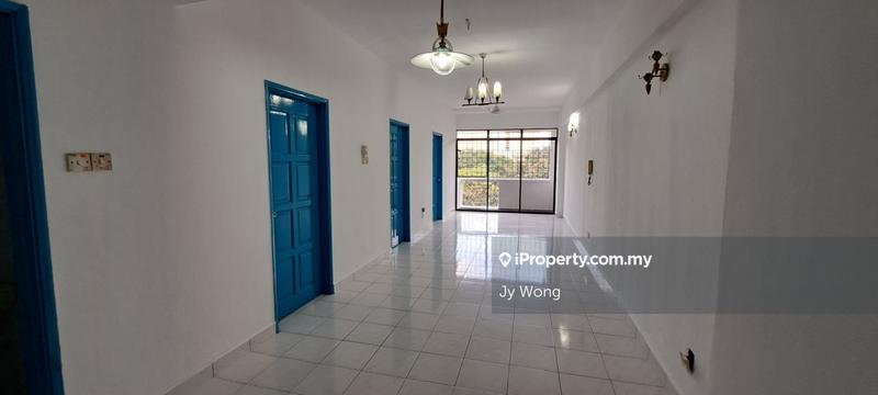 For Sale - Mutiara Serdang (Turf View)