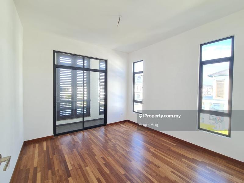 Bungalow House for Sale in Bandar Puncak Alam, Puncak Alam by Angel Ang - iProperty.com.my