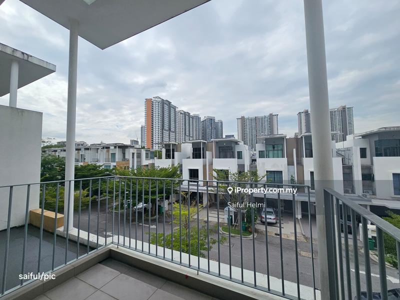 Rumah Teres 3-Tingkat untuk Dijual di Cyber 11, Cyberjaya oleh Saiful Helmi - iProperty.com.my