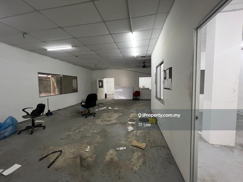 Warehouse for Rent in TSI Business Industrial Park, Batu by TF Lee - Interior - iProperty.com.my