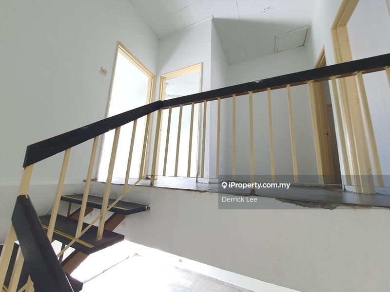 Rumah Berangkai 2 Tingkat untuk Dijual di 18d3y, Subang Jaya oleh Derrick Lee - iProperty.com.my