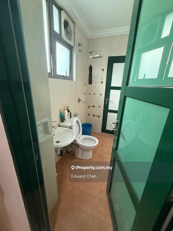 Rumah Berkembar untuk Dijual di Taman Makmur, Bandar Sungai Long oleh Edward Chan - iProperty.com.my