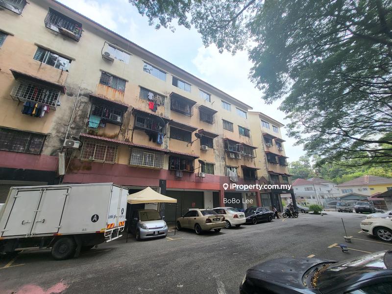 Shop for Sale in Serdang, Seri Kembangan by BoBo Lee - iProperty.com.my