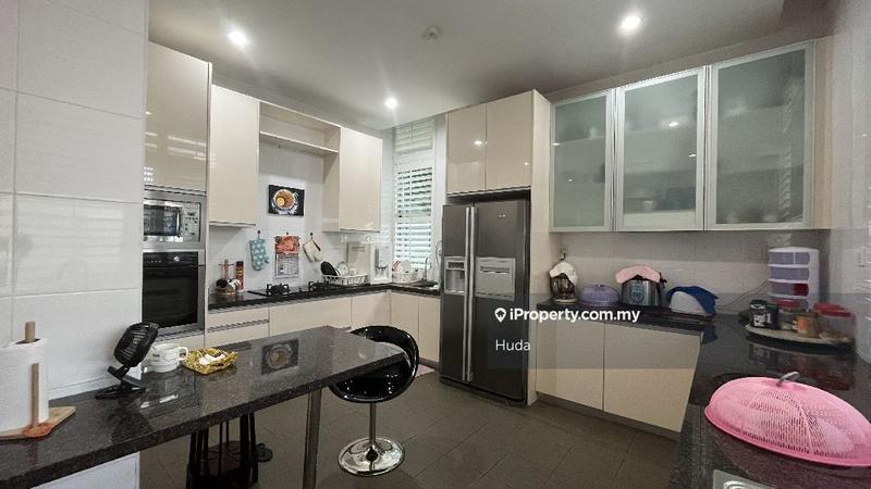 Rumah Berkembar untuk Dijual di Jalan Cahaya, Sungai Penchala oleh Huda - iProperty.com.my