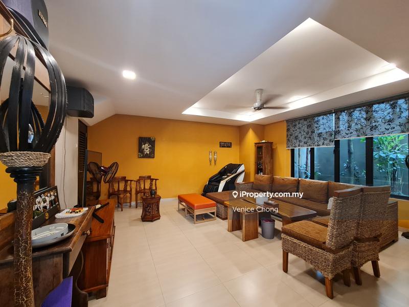 Bungalow House for Sale in Bukit Gita Bayu, Seri Kembangan by Venice Chong - iProperty.com.my