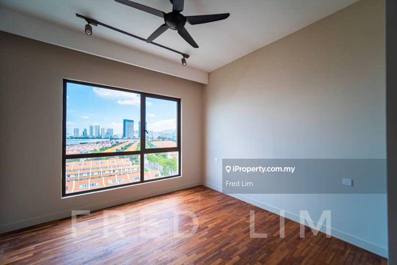 Service Residence for Sale in Straits Residences by Fred Lim - iProperty.com.my