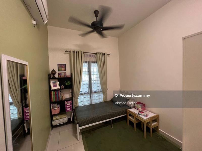 Condominium for Sale in Lake Vista Residence (Tasik Vista Residen) by Ahmad Fadlee - iProperty.com.my