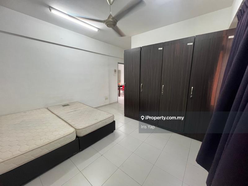 For Sale - The Academia @ South City Plaza