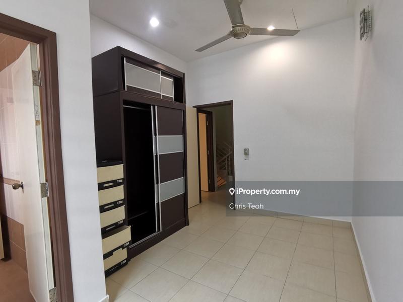 3-storey Terraced House for Sale in Bayan Lepas, Sungai Ara by Chris Teoh - iProperty.com.my