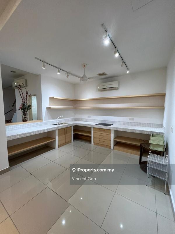 Rumah Teres 3-Tingkat untuk Dijual di Perdana Residence 2, Batu Caves oleh Vincent Goh - iProperty.com.my